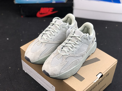 Supermax Yeezy Boost 700 Salt